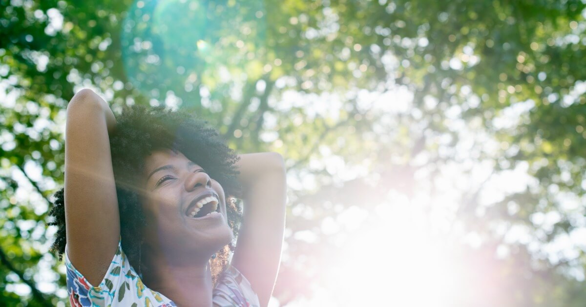 « La confiance » augmente votre niveau de bonheur : le secret du « cercle vertueux » révélé par une méta-analyse de 2,5 millions de personnes